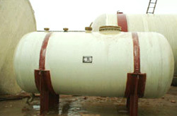 山東凝發(fā)玻璃鋼廠家直營(yíng)各類(lèi)玻璃鋼鹽酸罐,玻璃鋼甲醛罐,玻璃鋼雙氧水罐,玻璃鋼次氯酸鈉罐等安丘玻璃鋼罐