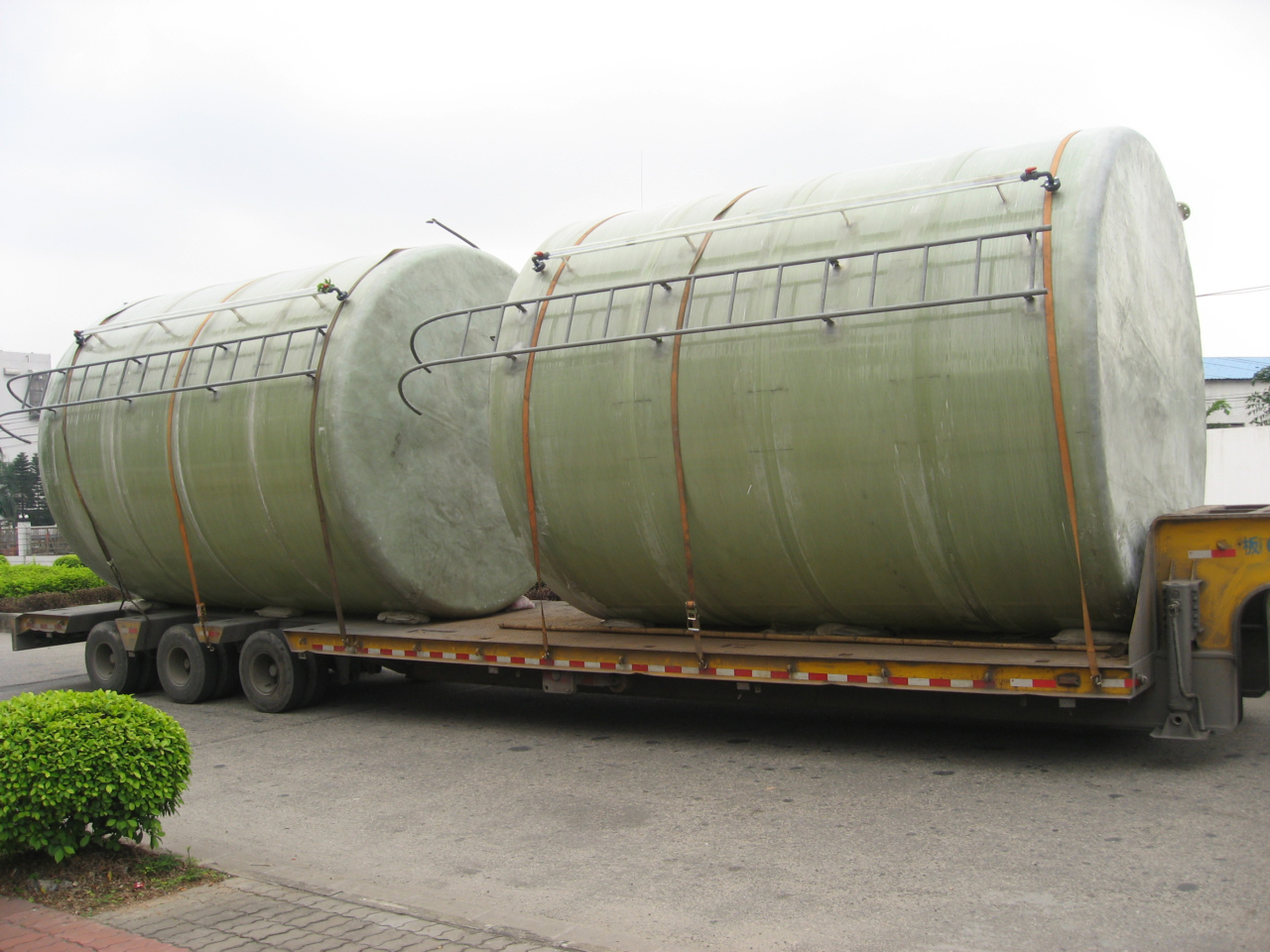 黑龍江玻璃鋼儲罐 大容積、長壽命、可替代PE儲罐的優(yōu)選方案