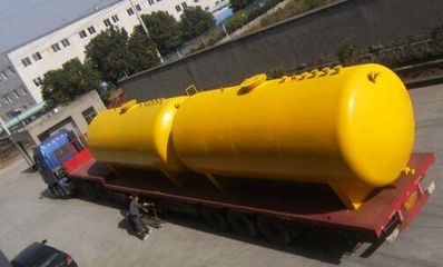 玻璃鋼儲(chǔ)罐的層狀結(jié)構(gòu) 構(gòu)筑堅(jiān)固耐用的“防護(hù)衣”